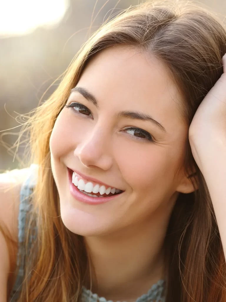 Girl smiling with perfect smile and white teeth